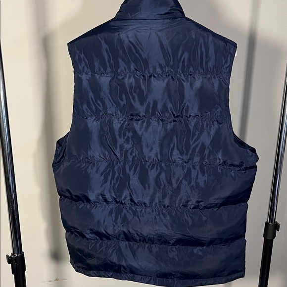 Men's Puffer Vest in Blue. NWOT. - Picture 2 of 8